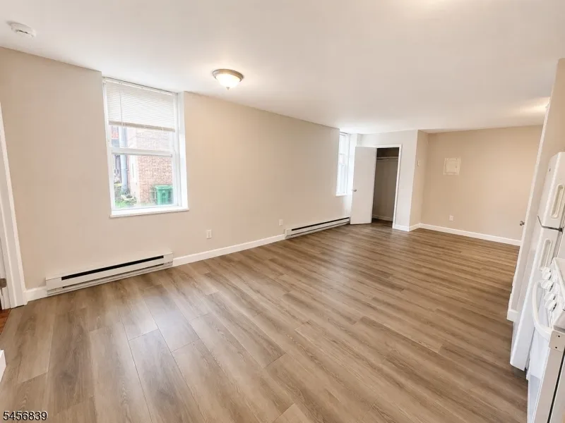 39 Glenridge Ave #2 Unit 2 Montclair, NJ 07042
