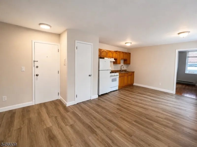 39 Glenridge Ave #2 Unit 2 Montclair, NJ 07042