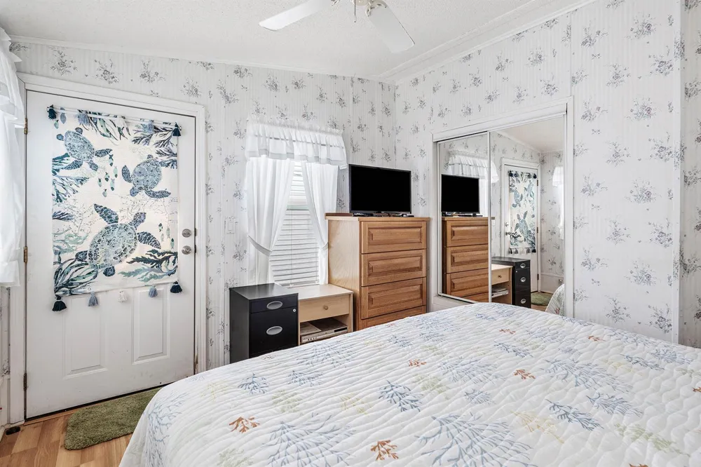 13 Hibiscus Drive #H Briny Breezes, FL 33435