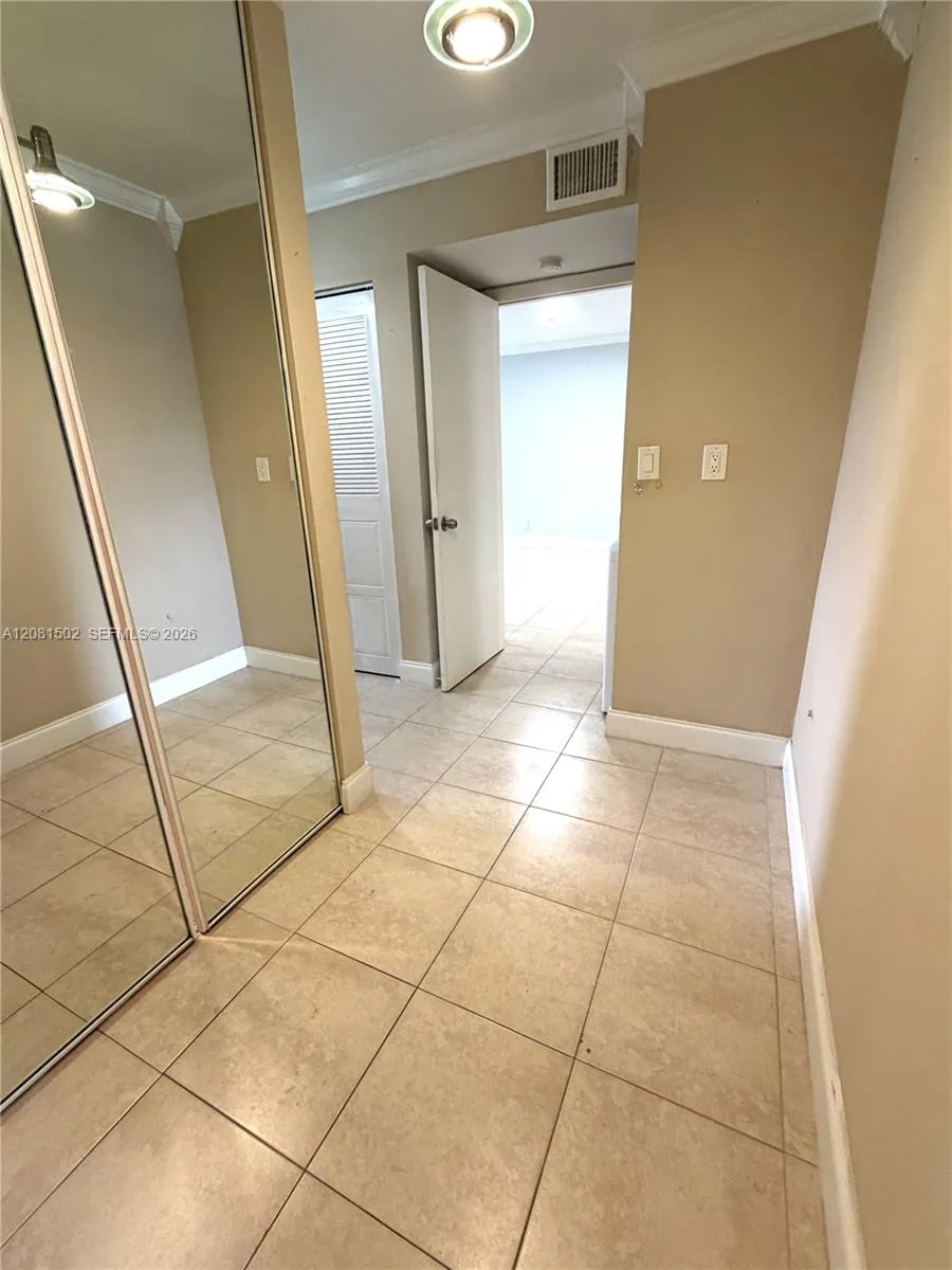 1751 NW 75th Ave #310 Plantation, FL 33313