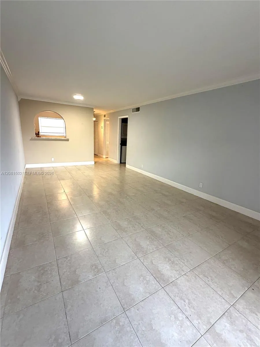 1751 NW 75th Ave #310 Plantation, FL 33313