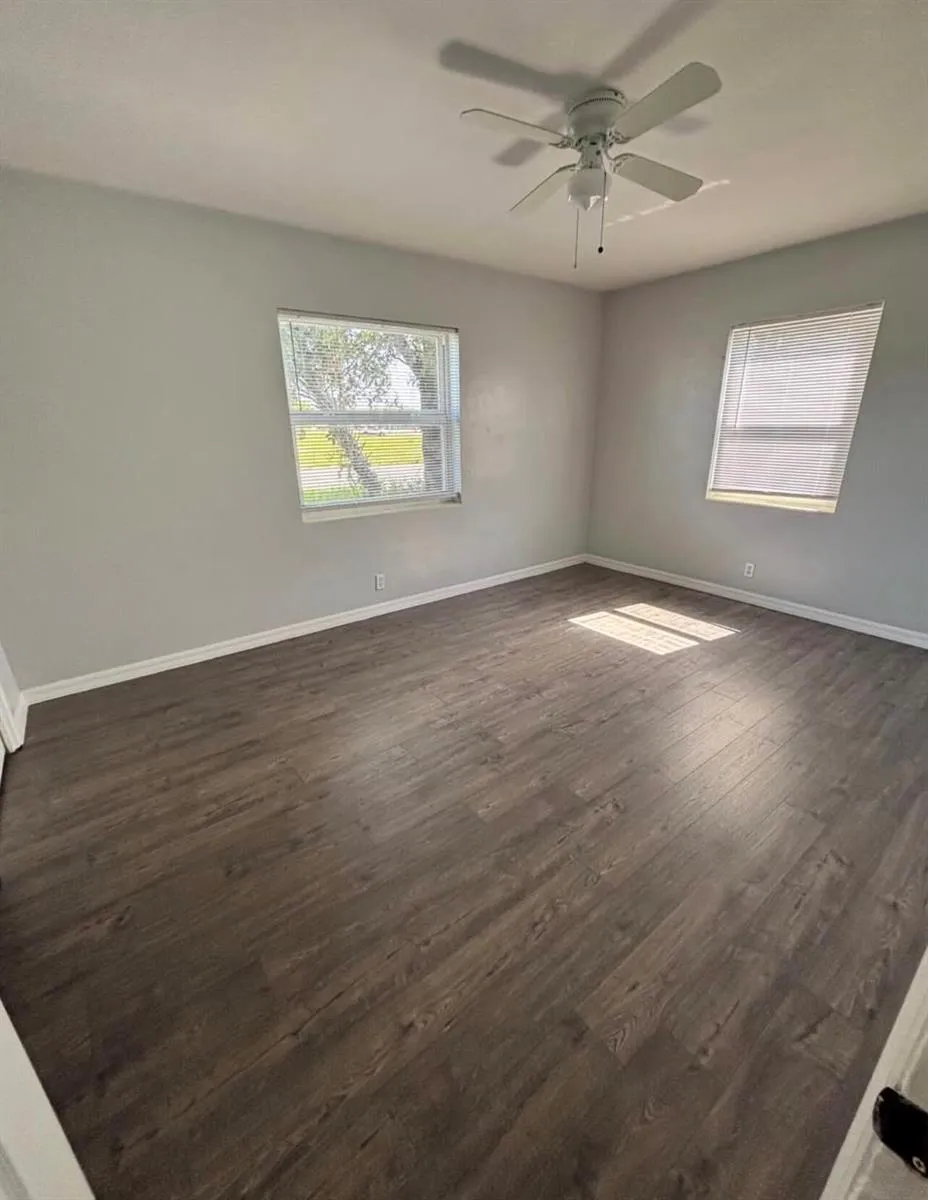 35 W 11TH STREET #0 Riviera Beach, FL 33404