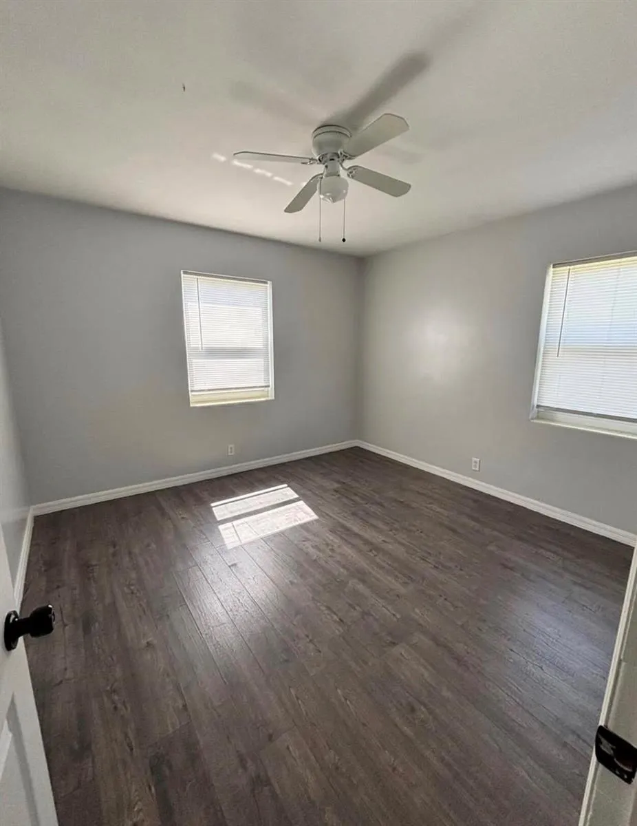 35 W 11TH STREET #0 Riviera Beach, FL 33404