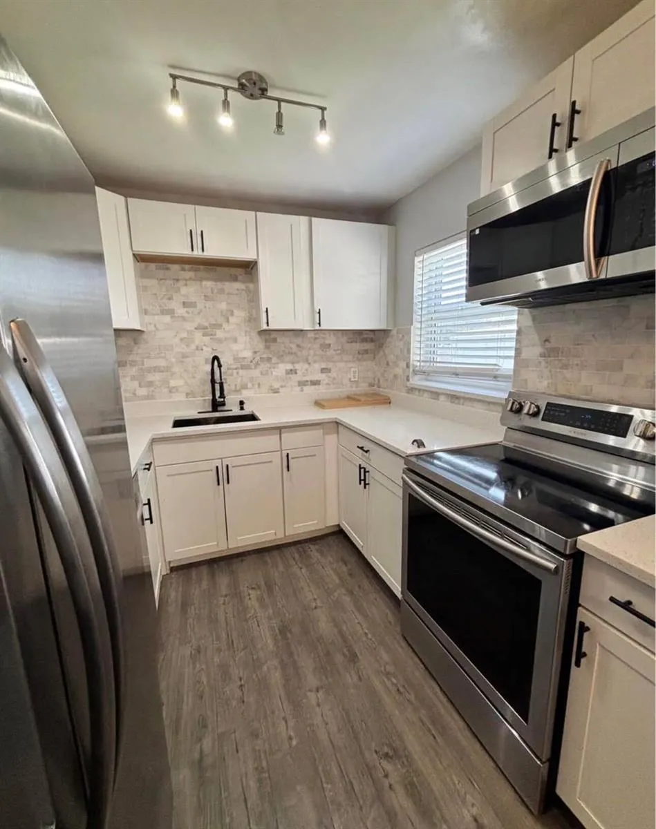 35 W 11TH STREET #0 Riviera Beach, FL 33404