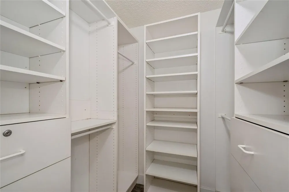 4367 DOGWOOD CIRCLE Weston, FL 33331