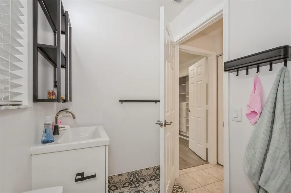 4367 DOGWOOD CIRCLE Weston, FL 33331