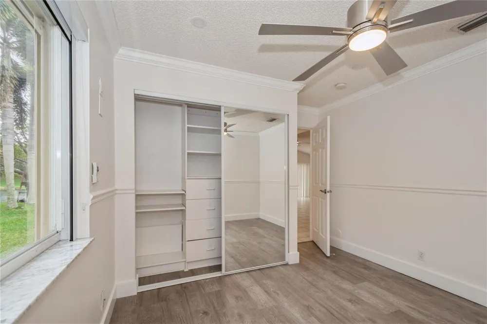 4367 DOGWOOD CIRCLE Weston, FL 33331