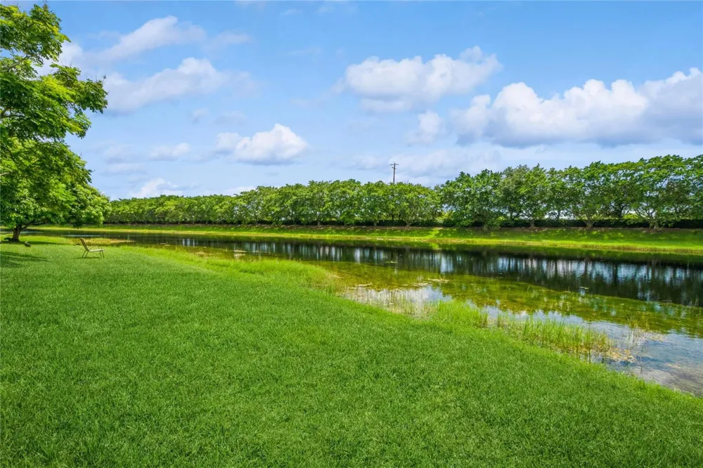 4367 DOGWOOD CIRCLE Weston, FL 33331