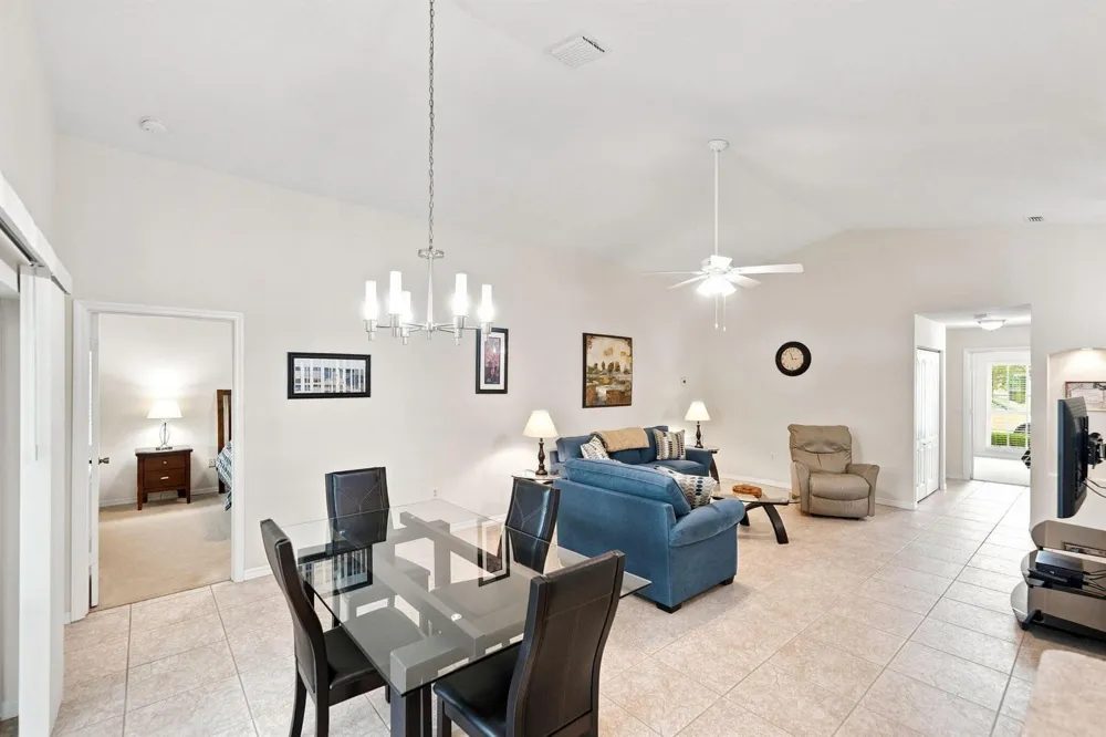 228 SW LAKE FOREST WAY Port St. Lucie, FL 34986