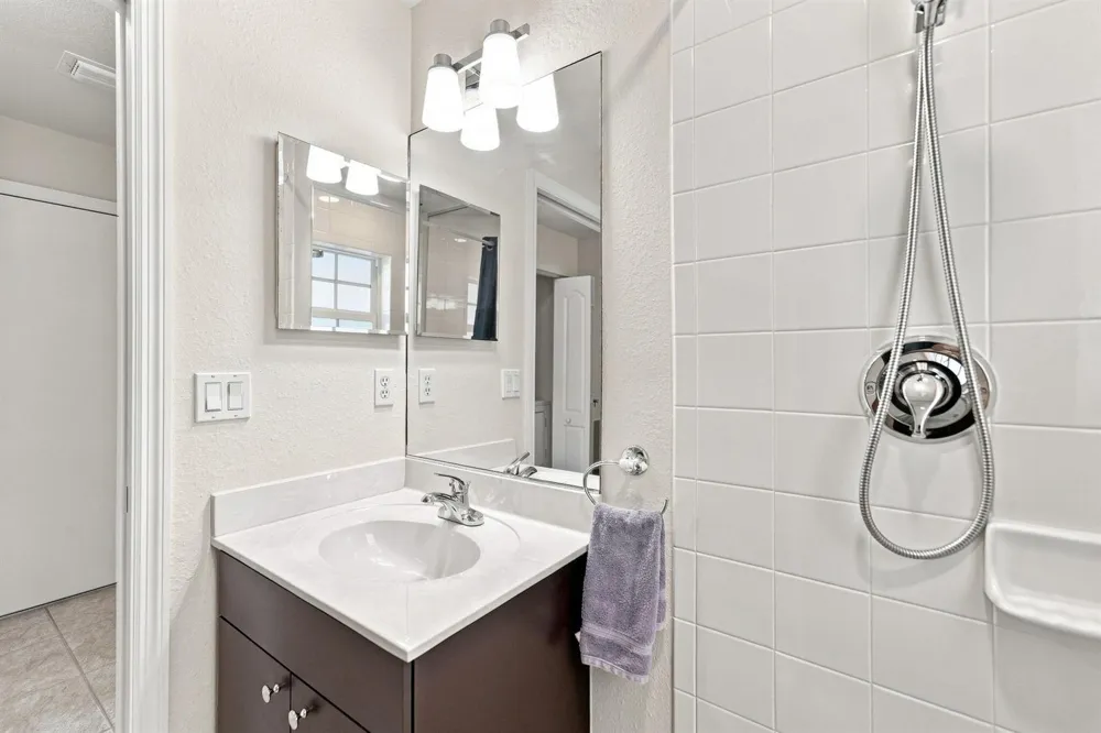 228 SW LAKE FOREST WAY Port St. Lucie, FL 34986