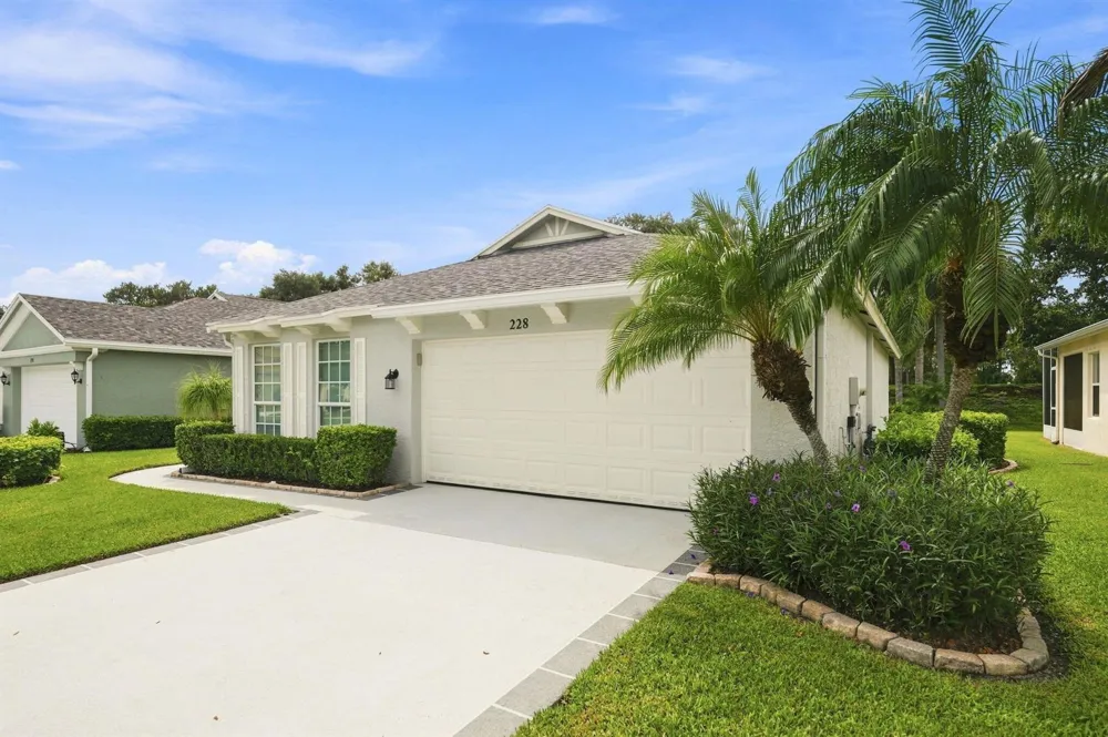 228 SW LAKE FOREST WAY Port St. Lucie, FL 34986