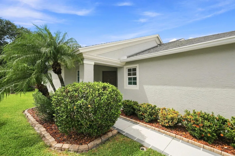228 SW LAKE FOREST WAY Port St. Lucie, FL 34986