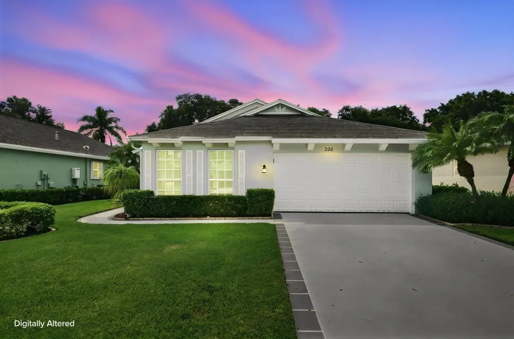 228 SW LAKE FOREST WAY Port St. Lucie, FL 34986