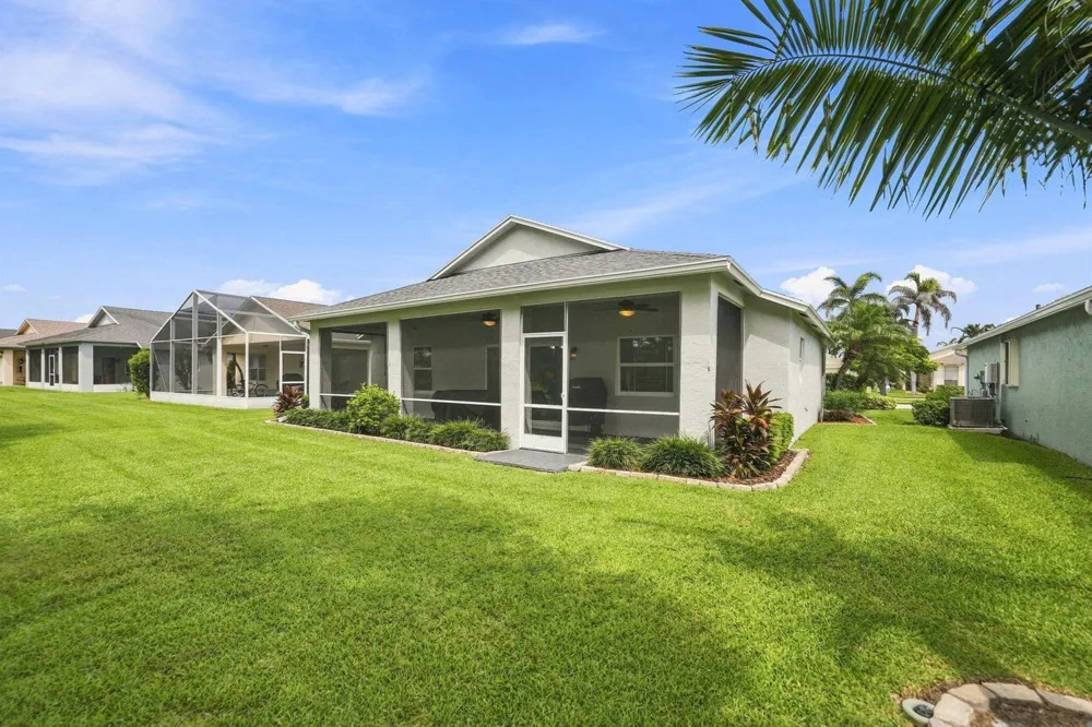 228 SW LAKE FOREST WAY Port St. Lucie, FL 34986