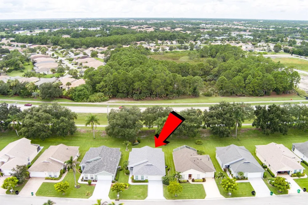 228 SW LAKE FOREST WAY Port St. Lucie, FL 34986