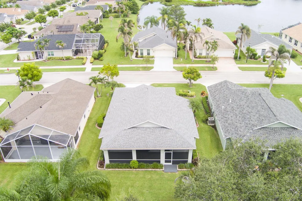 228 SW LAKE FOREST WAY Port St. Lucie, FL 34986