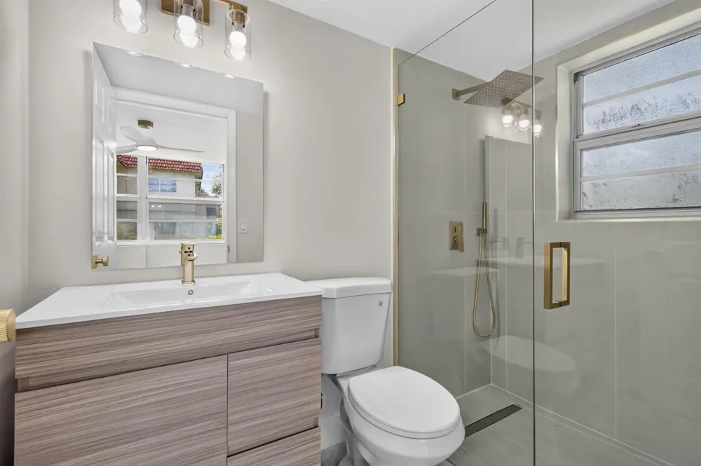 7 WILLOWBROOK LANE #101 Delray Beach, FL 33446