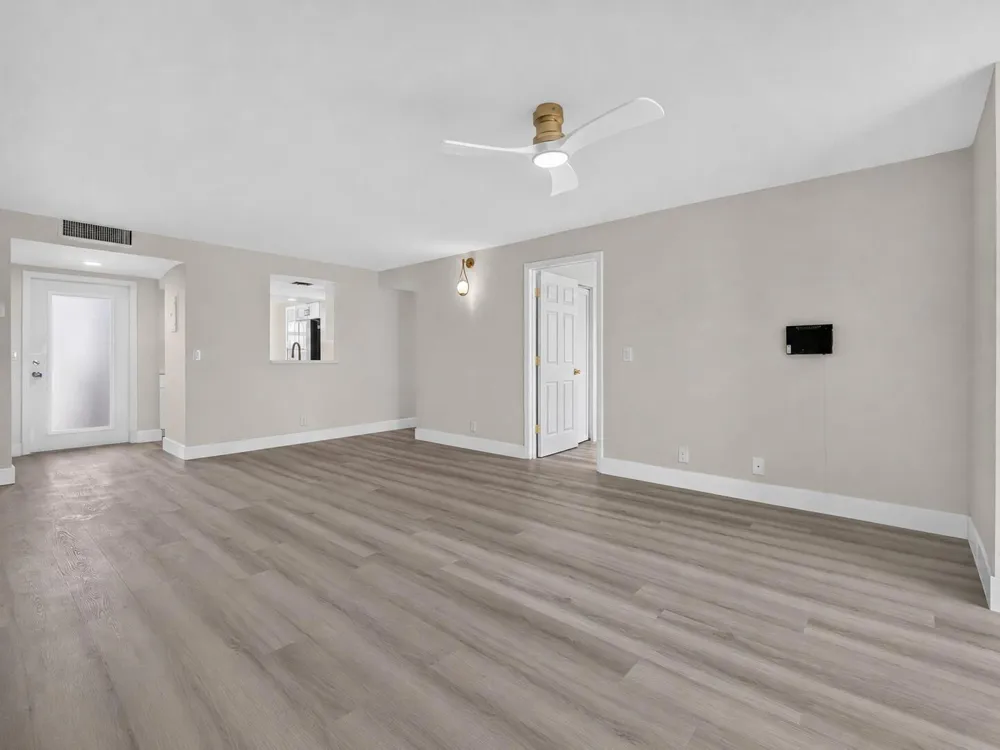 7 WILLOWBROOK LANE #101 Delray Beach, FL 33446