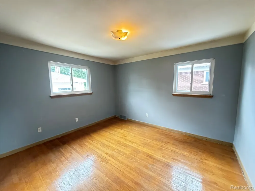 3952 Katherine Street Dearborn Heights City, MI 48125