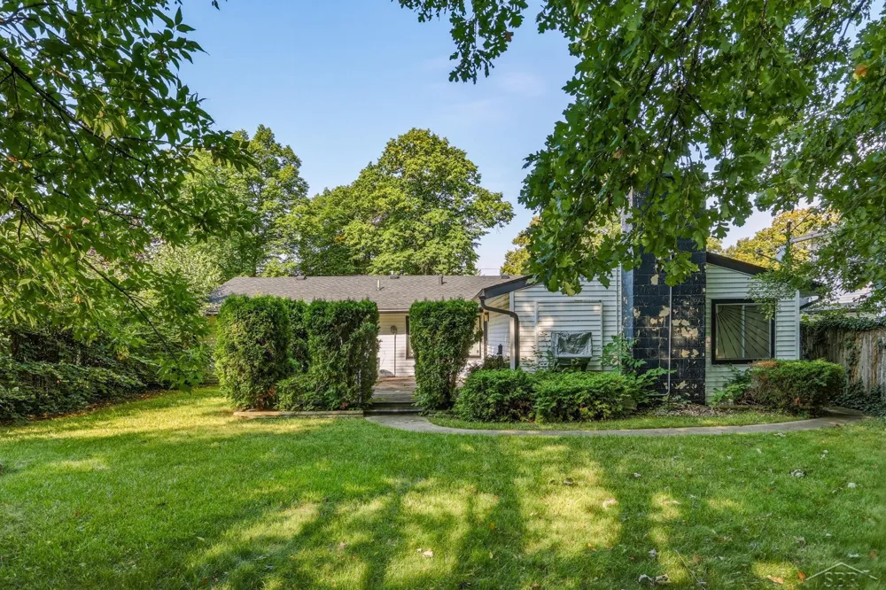 3310 Drexel Drive Saginaw City, MI 48601
