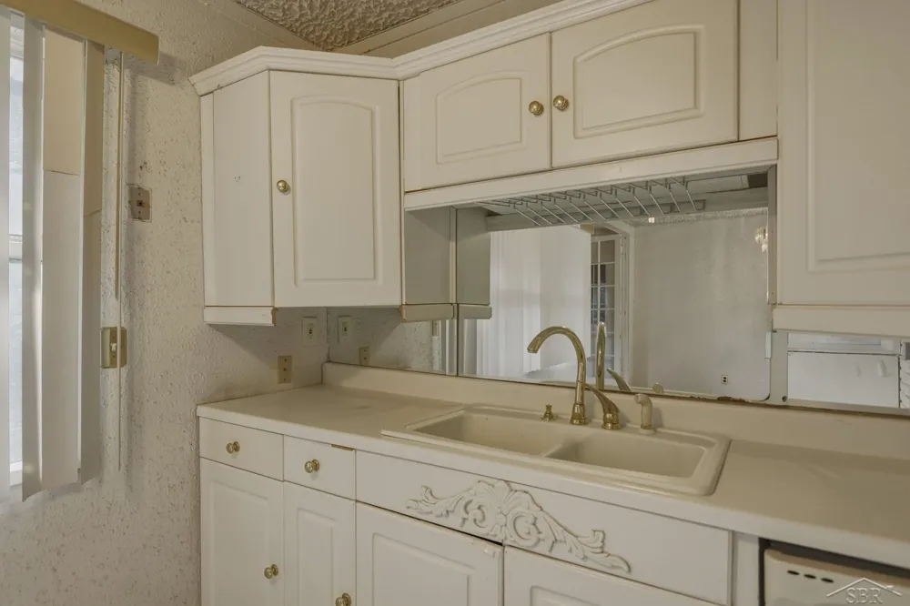 3310 Drexel Drive Saginaw City, MI 48601