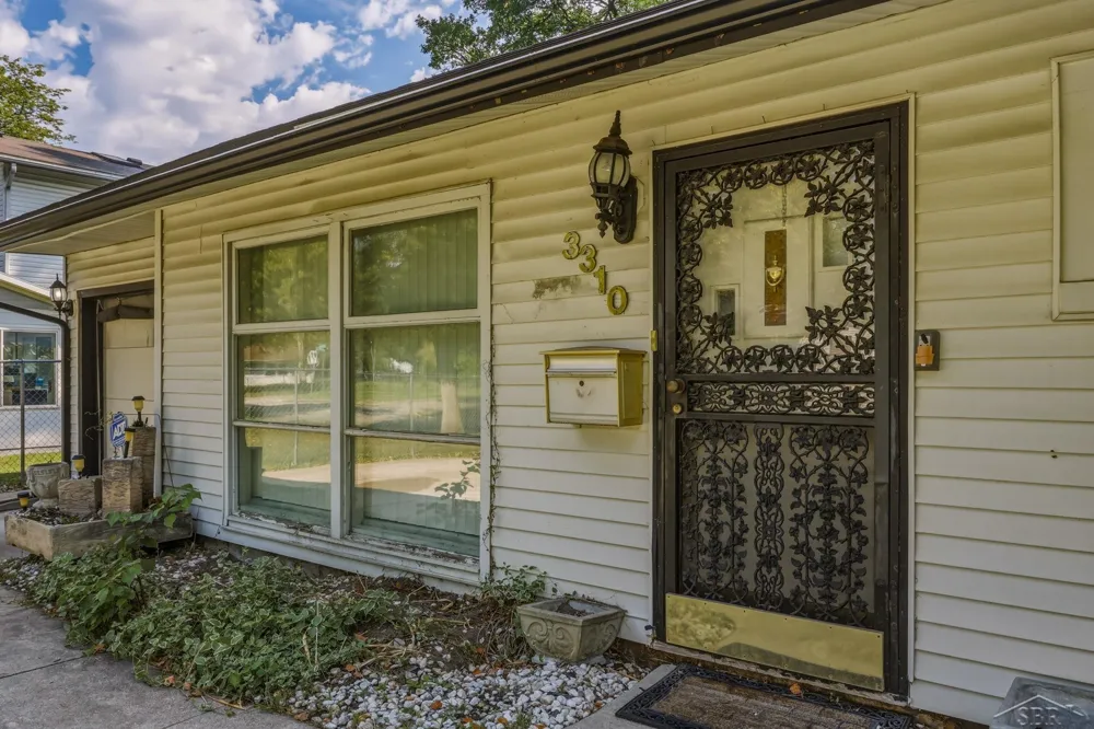 3310 Drexel Drive Saginaw City, MI 48601