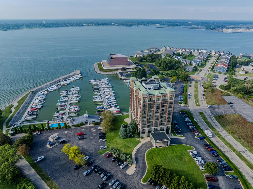 303 Terrace Point Circle Muskegon City, MI 49440