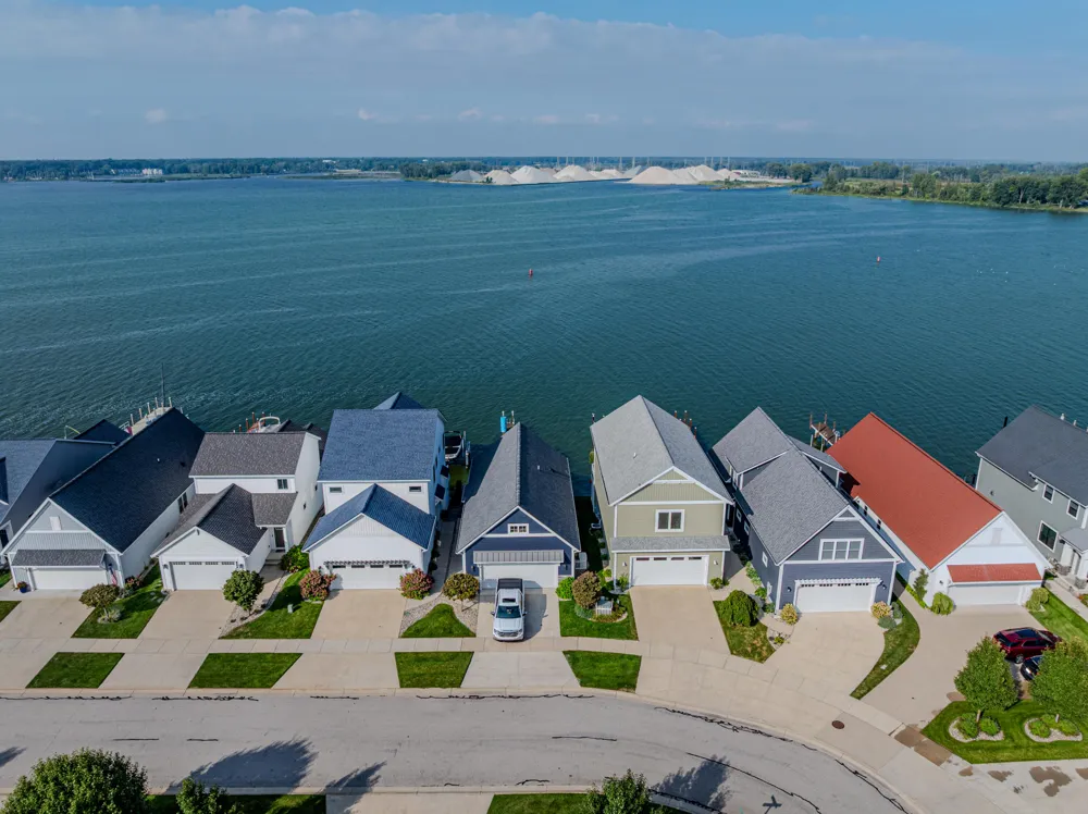 303 Terrace Point Circle Muskegon City, MI 49440