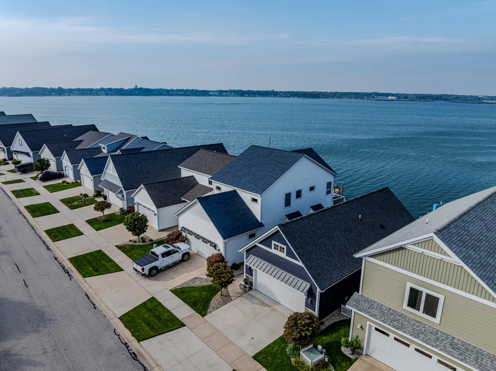 303 Terrace Point Circle Muskegon City, MI 49440