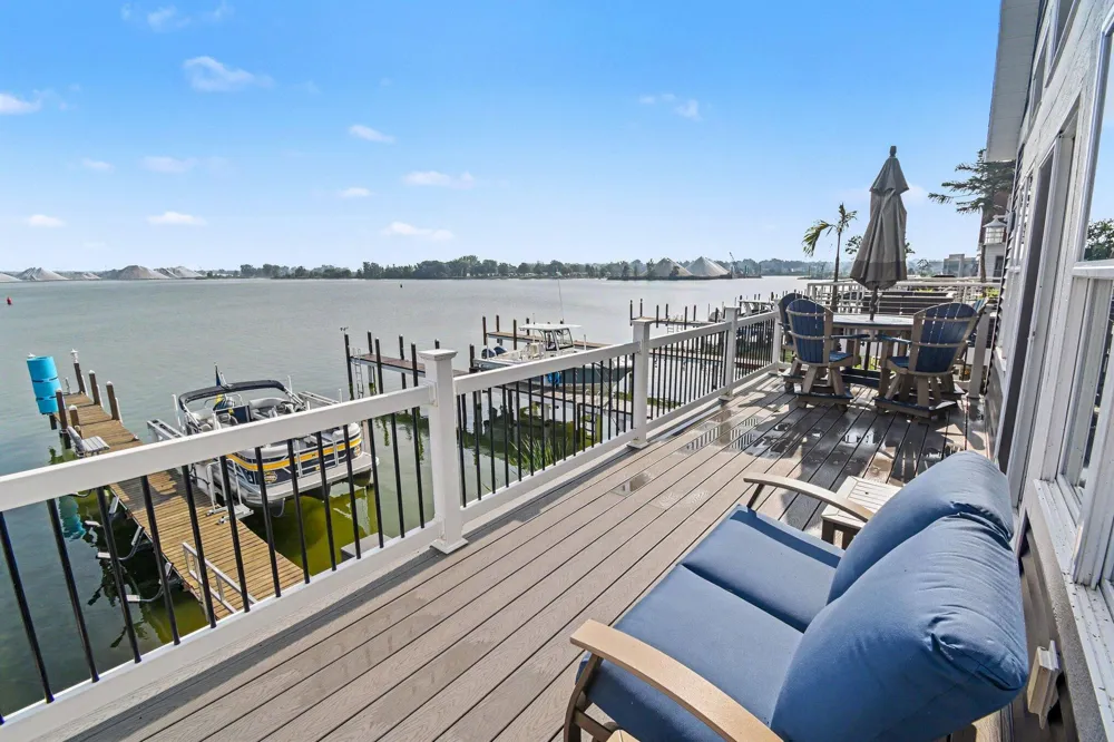 303 Terrace Point Circle Muskegon City, MI 49440
