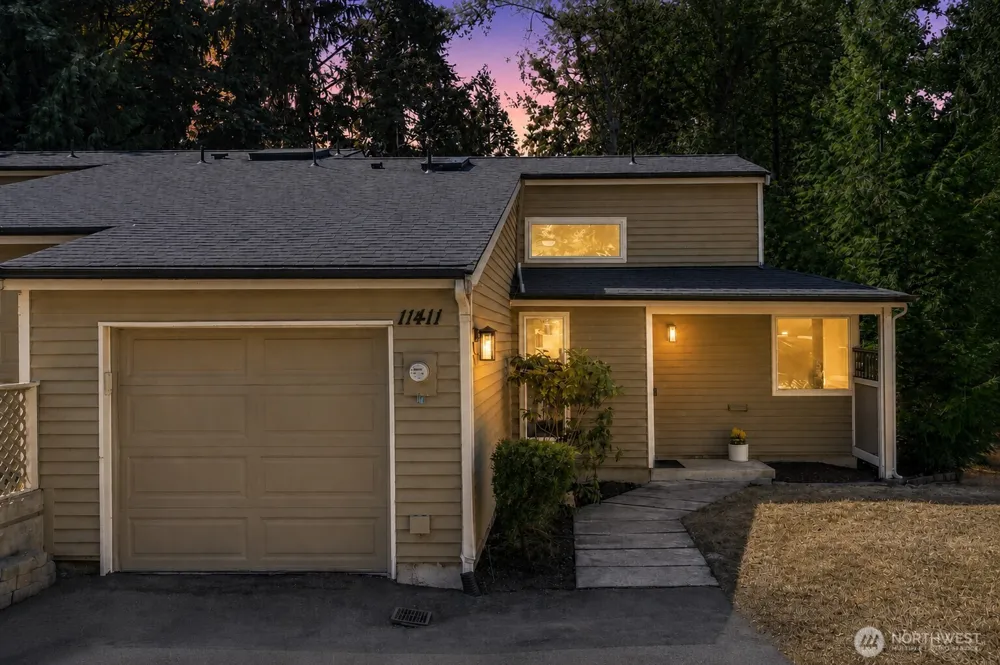 11411 102nd Court NE Kirkland, WA 98033