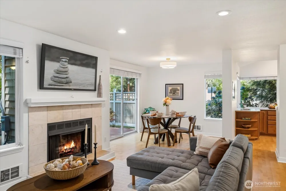 11411 102nd Court NE Kirkland, WA 98033