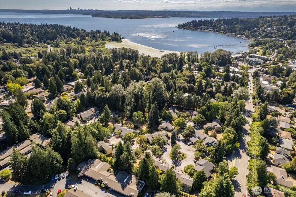 11411 102nd Court NE Kirkland, WA 98033