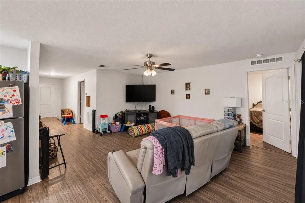 1200 9TH AVENUE Deland, FL 32724