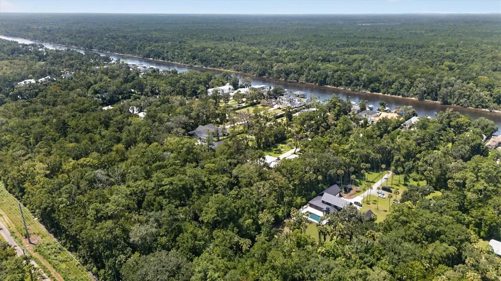 ROSCOE BOULEVARD Ponte Vedra Beach, FL 32082