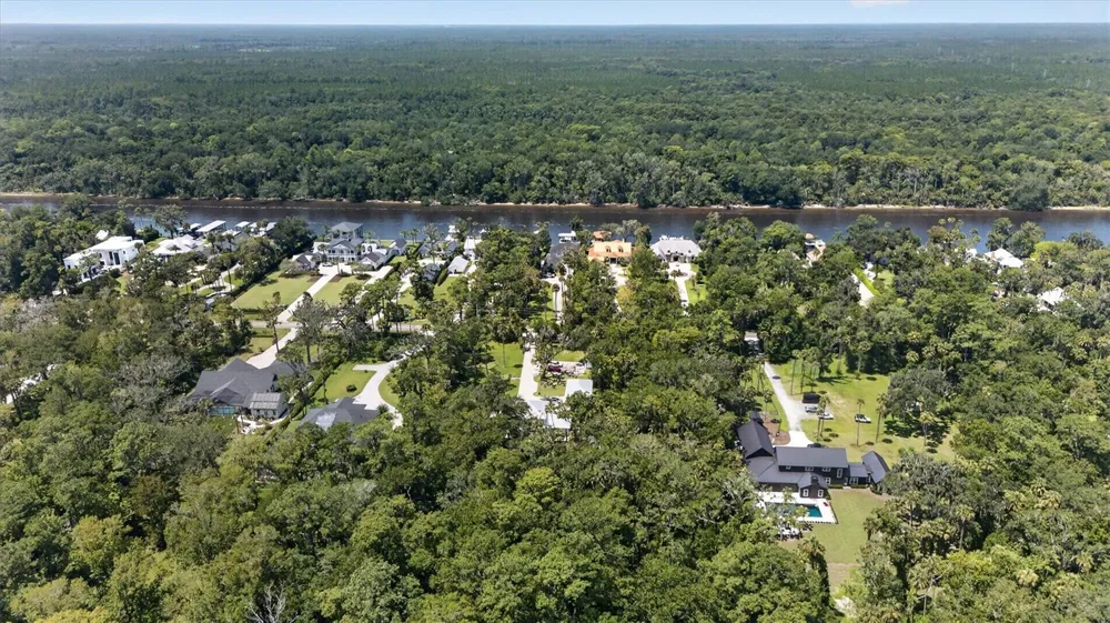 ROSCOE BOULEVARD Ponte Vedra Beach, FL 32082