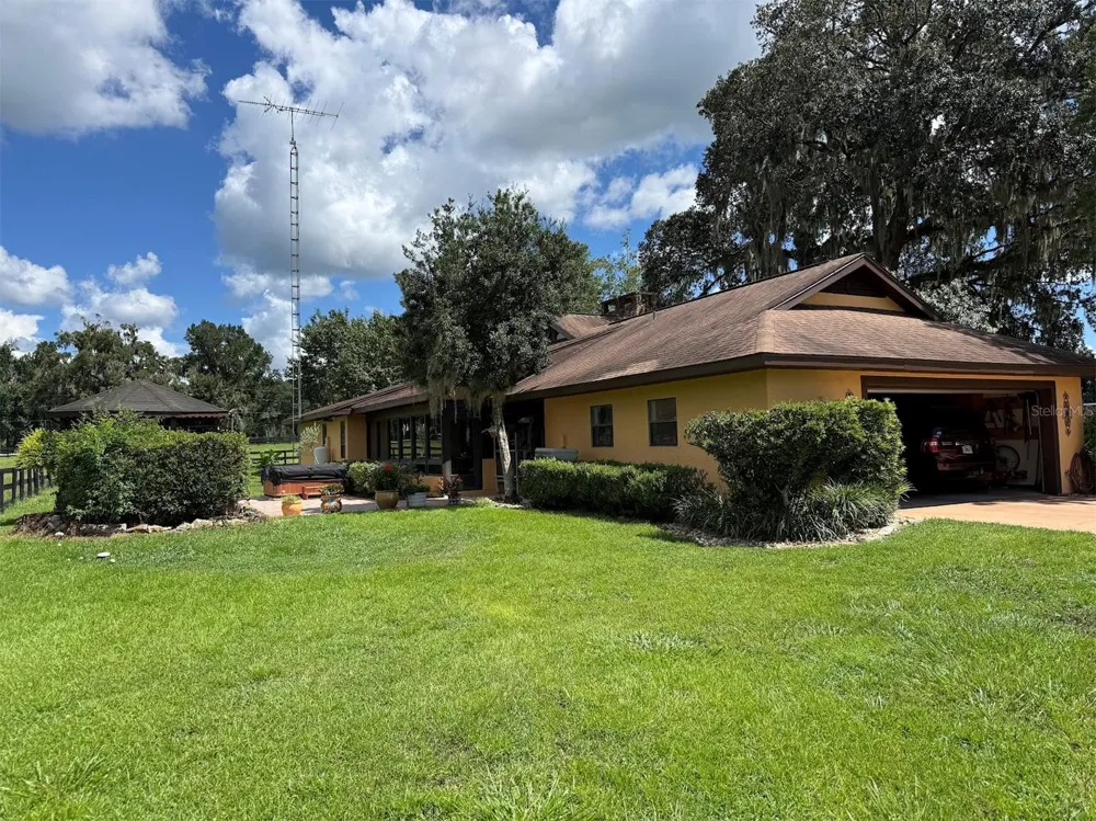 8550 NW 136TH AVENUE ROAD ocala, FL 34482