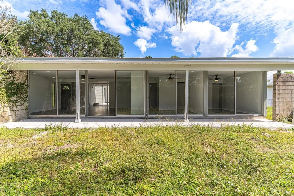 1558 DREXEL AVENUE NE Winter Haven, FL 33881