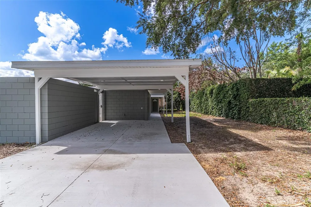 1558 DREXEL AVENUE NE Winter Haven, FL 33881