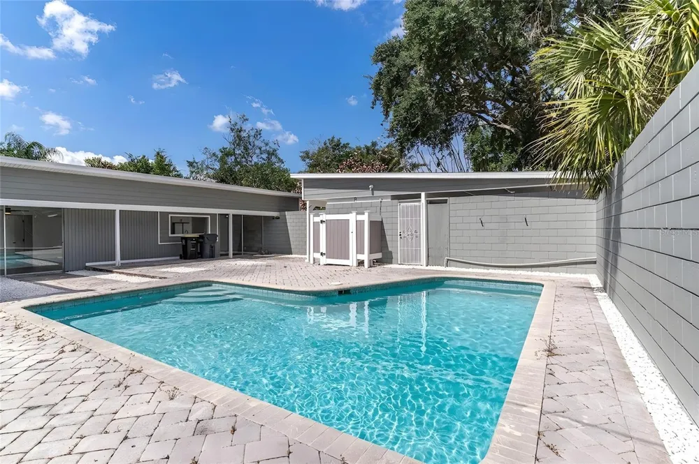 1558 DREXEL AVENUE NE Winter Haven, FL 33881