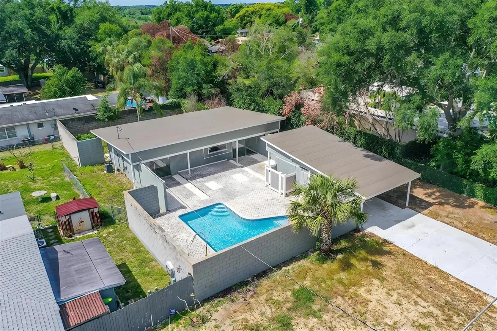 1558 DREXEL AVENUE NE Winter Haven, FL 33881