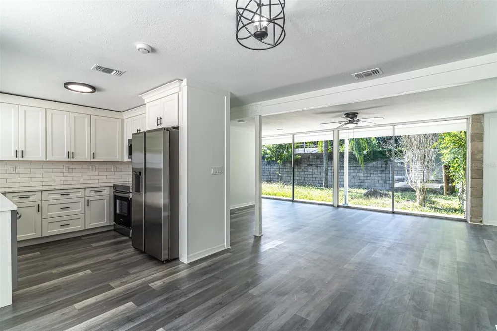 1558 DREXEL AVENUE NE Winter Haven, FL 33881