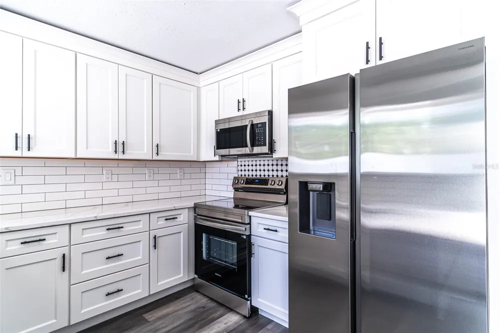 1558 DREXEL AVENUE NE Winter Haven, FL 33881