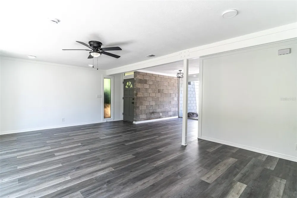 1558 DREXEL AVENUE NE Winter Haven, FL 33881