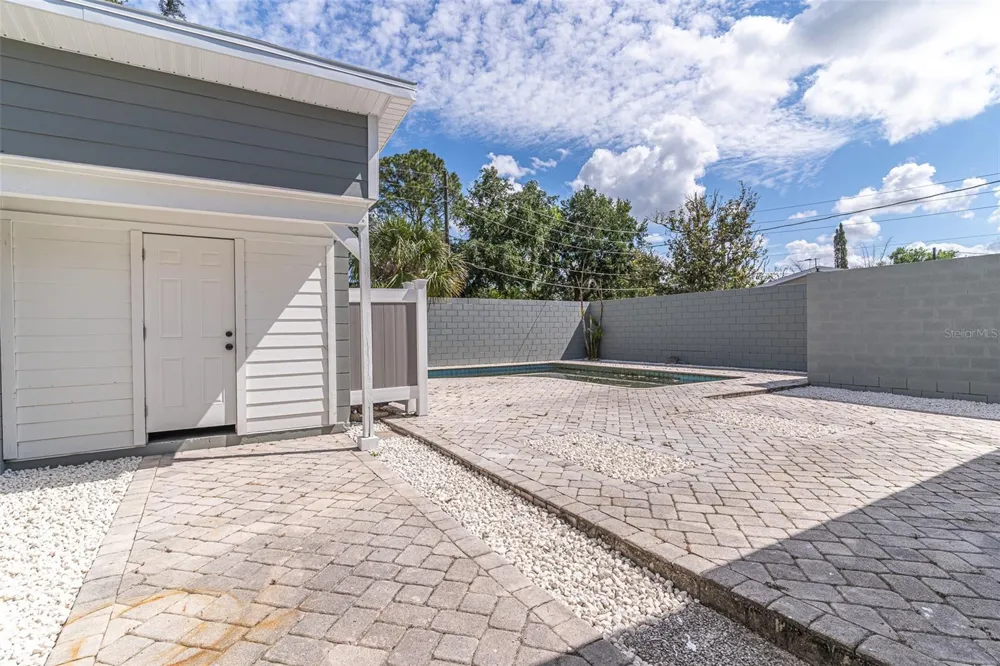 1558 DREXEL AVENUE NE Winter Haven, FL 33881