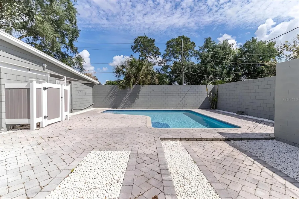 1558 DREXEL AVENUE NE Winter Haven, FL 33881