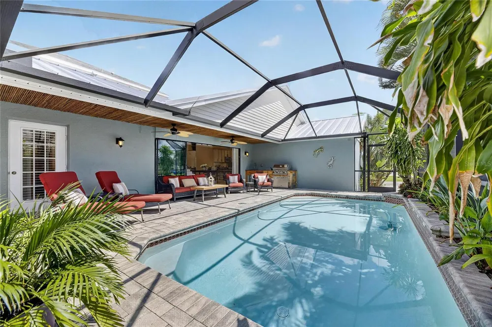 918 SHAGOS DRIVE Apollo Beach, FL 33572