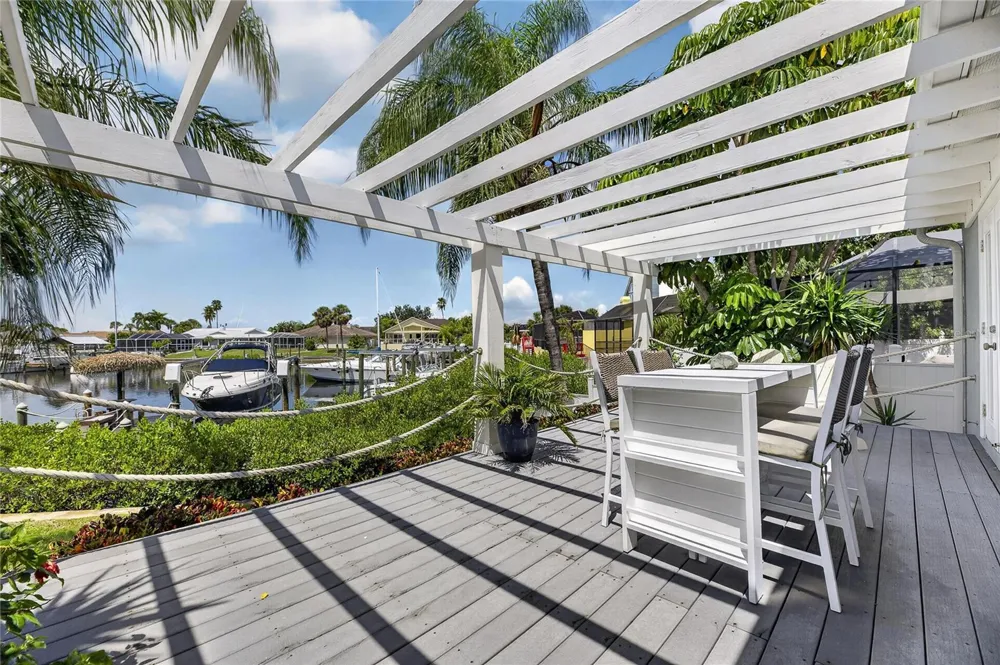 918 SHAGOS DRIVE Apollo Beach, FL 33572