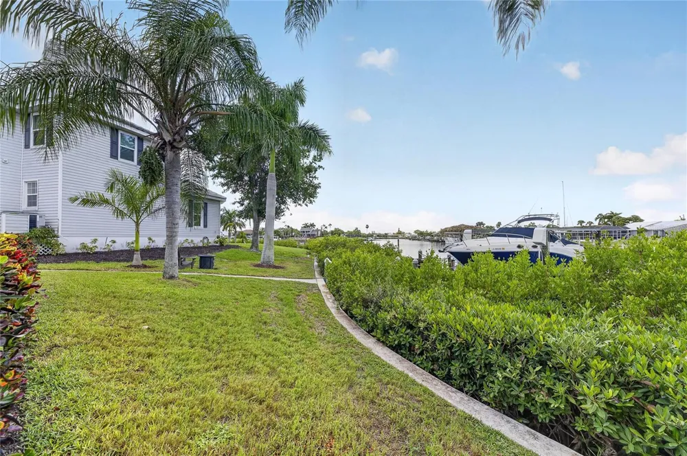 918 SHAGOS DRIVE Apollo Beach, FL 33572