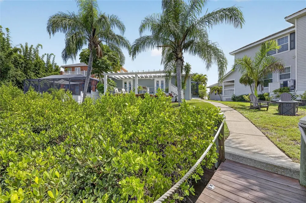 918 SHAGOS DRIVE Apollo Beach, FL 33572